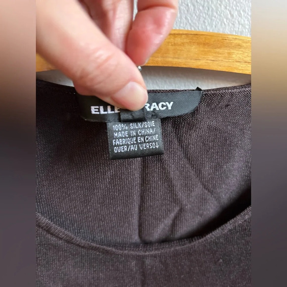 Ellen Tracy 100% Silk Short Sleeve Blouse Top Sz: S Black - Picture 3 of 4